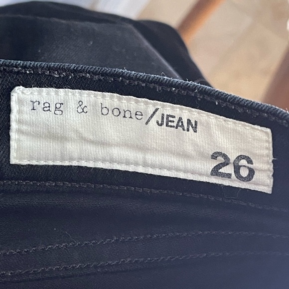 Rag and bone 10 inch Capri black raw jagged hem jeans - Picture 3 of 9